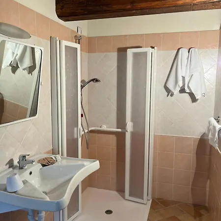 Le Sorgenti Фермерский дом *